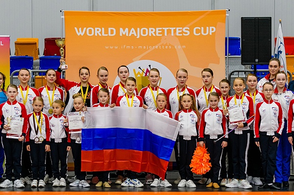 Школьницы из Сосенского стали чемпионками мира по мажорет-спорту 